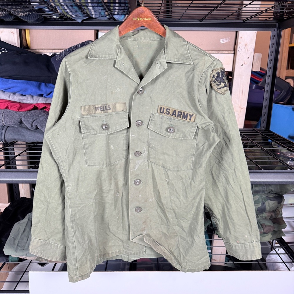 Vintage US Army Mens Utility Shirt Wells Patch Khaki Green Long Sleeve